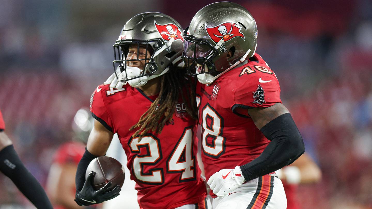 Bears Sign Linebacker, Place Another on Injured Reserve Among 4 Roster Moves