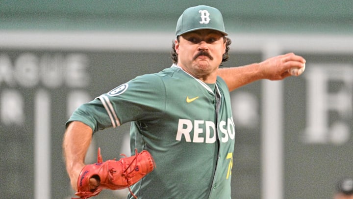 Aug 29, 2025; Boston, Massachusetts, USA; Boston Red Sox starting pitcher Payton Tolle (70) pitches against the Pittsburgh Pirates during the first inning at Fenway Park. Mandatory Credit: Eric Canha-Imagn Images Aug 29, 2025; Boston, Massachusetts, USA; Boston Red Sox starting pitcher Payton Tolle (70) pitches against the Pittsburgh Pirates during the first inning at Fenway Park. Mandatory Credit: Eric Canha-Imagn Images