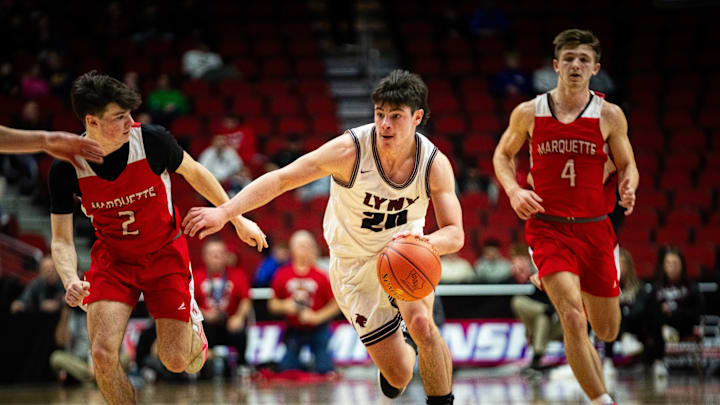 Mason Bechen of North Linn and Bellevue Marquette are both headed back to Des Moines and the state tournament.