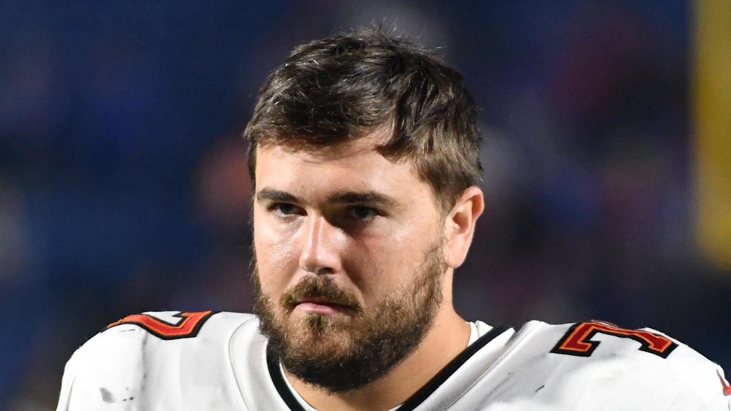 Buccaneers Bring Back Familiar Face to Shore Up O-Line Depth