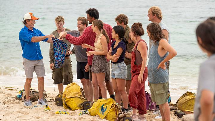 (L-R) Jeff Probst, Lewis Kelly, Mike Pinsky, Devin Way, Jenna Doore, An “Thien An” Nguyen, Carter Krull, Maggie Nestor, Brady Booker, Danny “Kilby” Kilby in Survivor season 51 episode 4