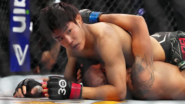 Jul 8, 2023; Las Vegas, Nevada, USA; Tatsuro Taira (red gloves) fights Edgar Chairez (blue gloves)