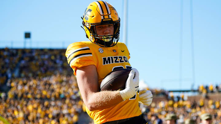 Oct 21, 2023; Columbia, Missouri, USA; Missouri Tigers tight end Brett Norfleet (87) catches a pass during the first half against the South Carolina Gamecocks at Faurot Field at Memorial Stadium. Mandatory Credit: Jay Biggerstaff-Imagn Images
