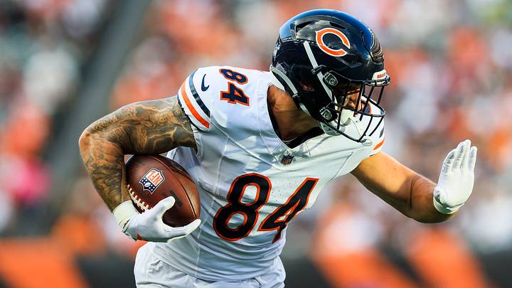Chicago Bears tight end Colston Loveland (84) runs with the ball against the Cincinnati Bengals in the first half at Paycor Stadium. Mandatory Credit: Katie Stratman-Imagn Images Chicago Bears tight end Colston Loveland (84) runs with the ball against the Cincinnati Bengals in the first half at Paycor Stadium. Mandatory Credit: Katie Stratman-Imagn Images