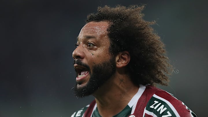 Marcelo a décidé de prendre sa retraite.