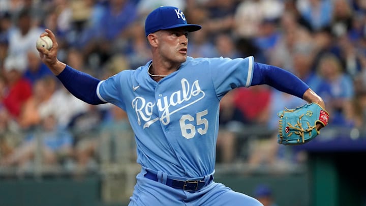 Dylan Coleman puede lanzar su recta por encima de las 100 millas por hora Dylan Coleman puede lanzar su recta por encima de las 100 millas por hora