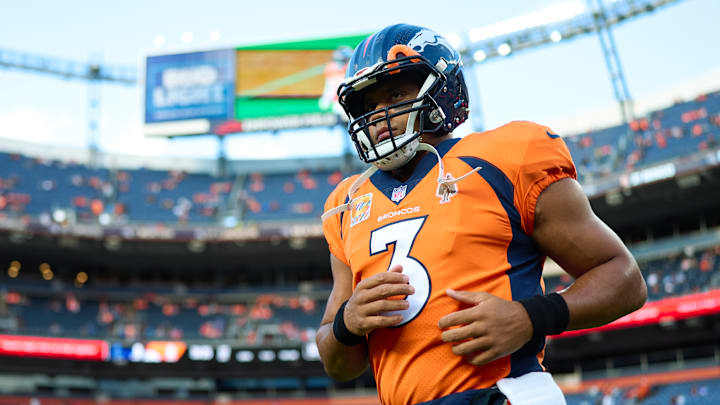 Russell Wilson tiene una lesión en el hombro derecho 