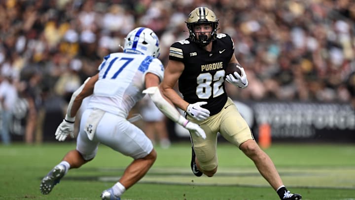 Purdue Boilermakers tight end Drew Biber (82) 