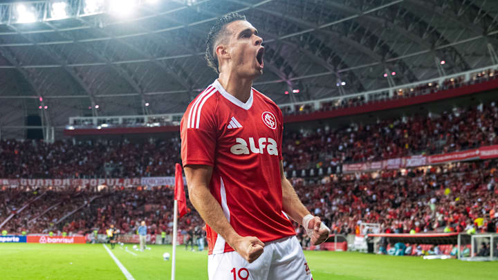 Borré pode ser um dos nomes decisivos no embate contra o Fluminense