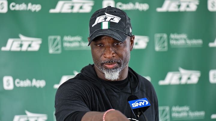 Jul 25, 2025; Florham Park, NJ, USA; New York Jets head coach Aaron Glenn speaks to the media during training camp at Atlantic Health Jets Training Center. Mandatory Credit: John Jones-Imagn Images Jul 25, 2025; Florham Park, NJ, USA; New York Jets head coach Aaron Glenn speaks to the media during training camp at Atlantic Health Jets Training Center. Mandatory Credit: John Jones-Imagn Images