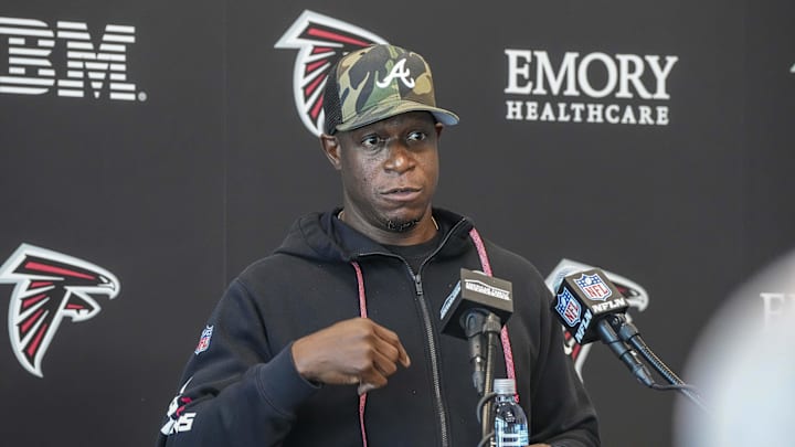 Atlanta Falcons head coach Raheem Morris