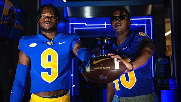 Pitt Football Hosts Class of 2025 Five-Star defensive end Javion Hilson