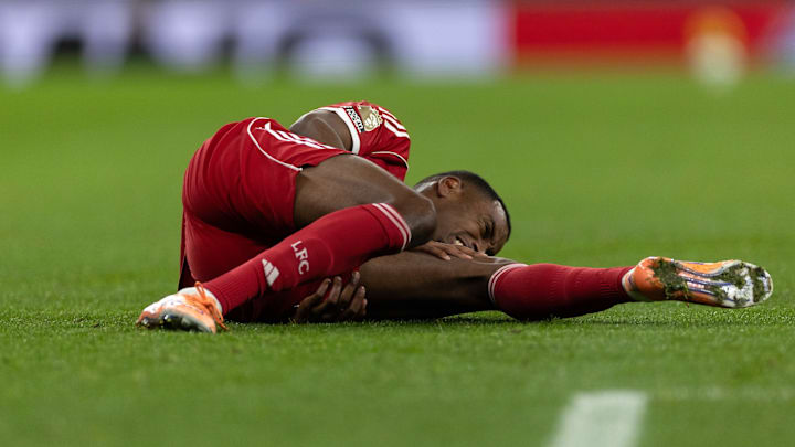 Alexander Isak suffered an injury against Tottenham.