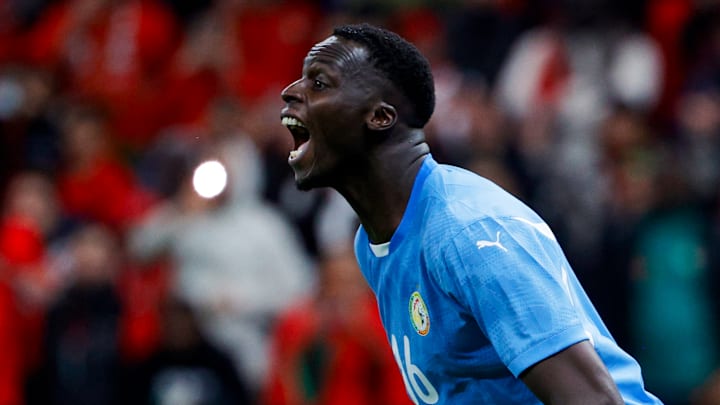 Edouard Mendy a failli perdre sa serviette.