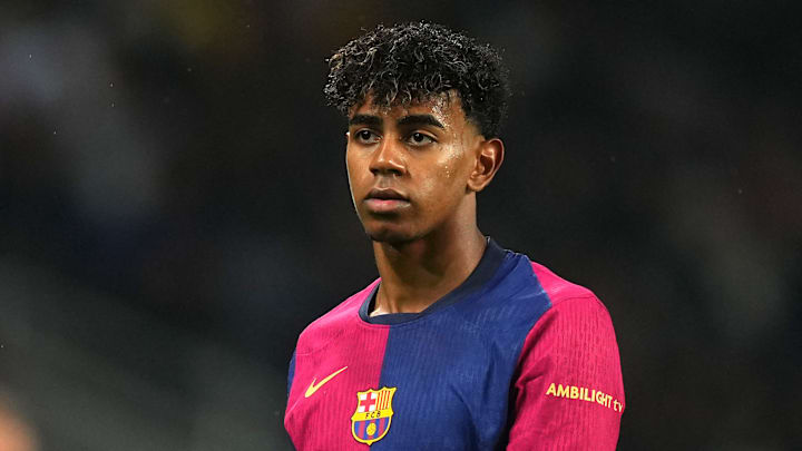 Lamine Yamal está próximo de renovar com o Barcelona