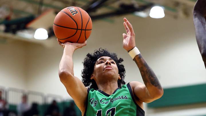 Jan 2, 2026; Mesa, AZ, USA; Arizona Compass Prep guard Kaden House (10) against Spire Institute (OH) during the HoopHall West Tournament at Skyline High School. Mandatory Credit: Mark J. Rebilas-Imagn Images Jan 2, 2026; Mesa, AZ, USA; Arizona Compass Prep guard Kaden House (10) against Spire Institute (OH) during the HoopHall West Tournament at Skyline High School. Mandatory Credit: Mark J. Rebilas-Imagn Images