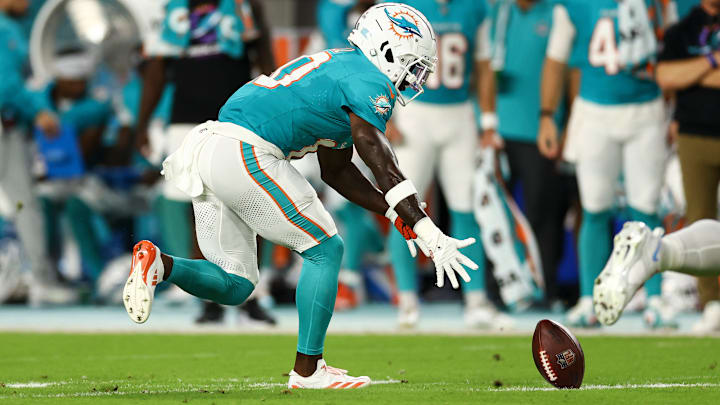 Tennessee Titans v Miami Dolphins
