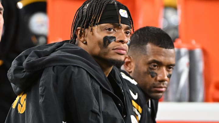 Pittsburgh Steelers quarterbacks Justin Fields (2) and Russell Wilson (3) watch the action against the New York Jets during the fourth quarter at Acrisure Stadium. Pittsburgh Steelers quarterbacks Justin Fields (2) and Russell Wilson (3) watch the action against the New York Jets during the fourth quarter at Acrisure Stadium.