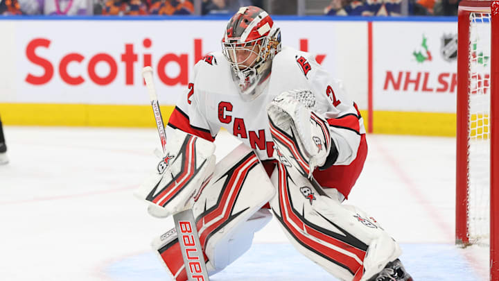 Carolina Hurricanes v Edmonton Oilers