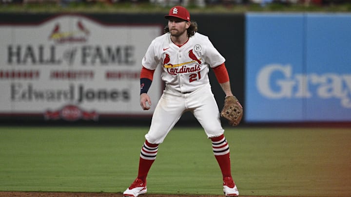 Sep 15, 2025; St. Louis, Missouri, USA; St. Louis Cardinals second baseman Brendan Donovan (21) take his position against the Cincinnati Reds in the sixth inning at Busch Stadium. Mandatory Credit: Joe Puetz-Imagn Images
