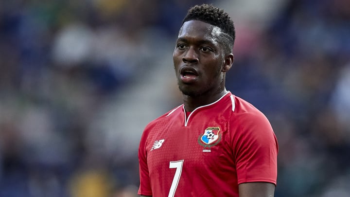 El extremo panameño José Rodríguez Francis, del Estrella Roja de Belgrado, está entre las opciones del América para reforzar el ataque.