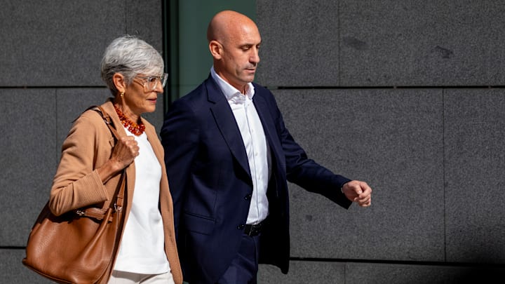 Luis Rubiales y su abogada Olga Tubau, en el caso que se abrió tras la denuncia de Jenni Hermoso