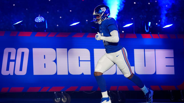 New York Giants linebacker Abdul Carter (51) runs onto the field before the start of the game, Sunday, September 21, 2025.