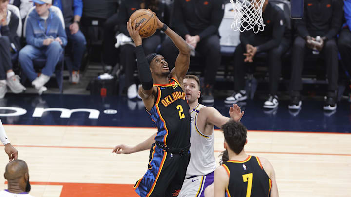 Shai Gilgeous-Alexander y Luka Doncic son fuertes candidatos al MVP de la NBA en este curso