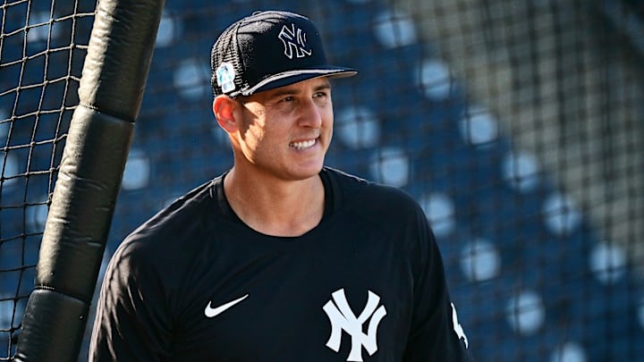Anthony Rizzo no jugó el domingo con los Yankees por molestias en la espalda 