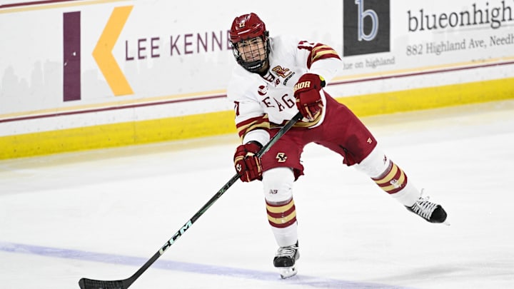 Feb 28, 2025; Chestnut Hill, MA, USA; Boston College defenseman Aram Minnetian (17) passes the puck during the second period against the University of New Hampshire Wildcats at Conte Forum. Mandatory Credit: Eric Canha-Imagn Images Feb 28, 2025; Chestnut Hill, MA, USA; Boston College defenseman Aram Minnetian (17) passes the puck during the second period against the University of New Hampshire Wildcats at Conte Forum. Mandatory Credit: Eric Canha-Imagn Images