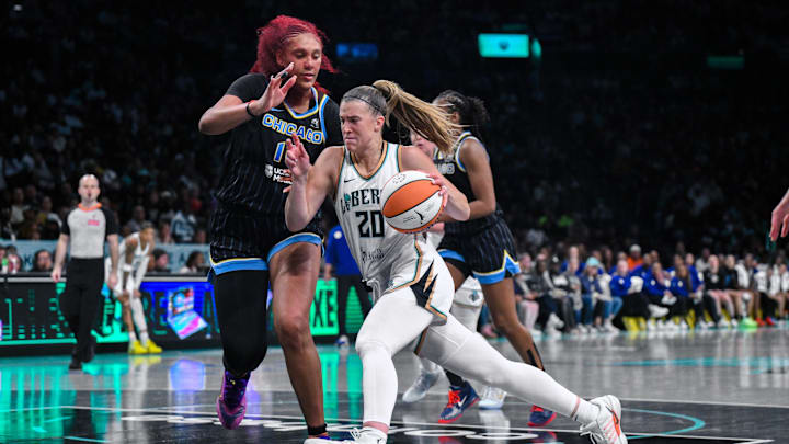 Aug 21, 2025; Brooklyn, New York, USA; New York Liberty guard Sabrina Ionescu (20) tries to drive past Chicago Sky center Kamilla Cardoso (10) during the second half at Barclays Center. Mandatory Credit: John Jones-Imagn Images Aug 21, 2025; Brooklyn, New York, USA; New York Liberty guard Sabrina Ionescu (20) tries to drive past Chicago Sky center Kamilla Cardoso (10) during the second half at Barclays Center. Mandatory Credit: John Jones-Imagn Images