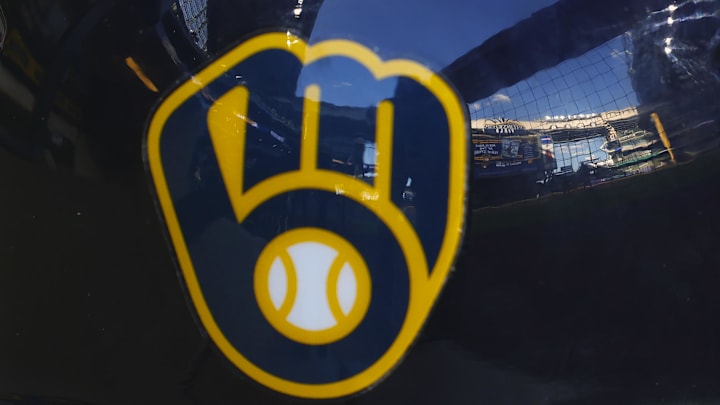 Jun 2, 2022; Milwaukee, Wisconsin, USA; A reflection of the American Family Field in a Milwaukee Brewers batting helmet prior to the game against the San Diego Padres. Mandatory Credit: Jeff Hanisch-Imagn Images Jun 2, 2022; Milwaukee, Wisconsin, USA; A reflection of the American Family Field in a Milwaukee Brewers batting helmet prior to the game against the San Diego Padres. Mandatory Credit: Jeff Hanisch-Imagn Images