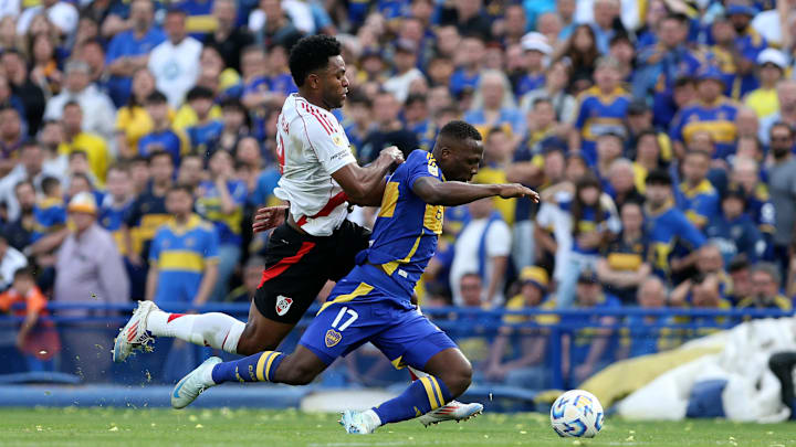 Boca Juniors v River Plate - Liga Profesional 2024