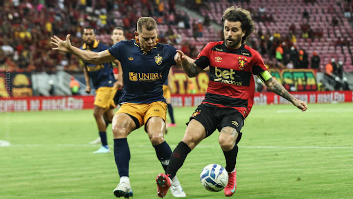 Sport venceu o primeiro jogo da decisão por 3x2