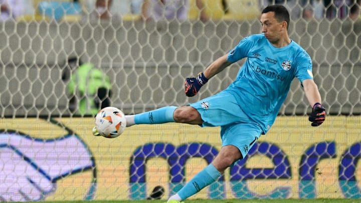 Goleiro terminou a temporada como titular do Grêmio
