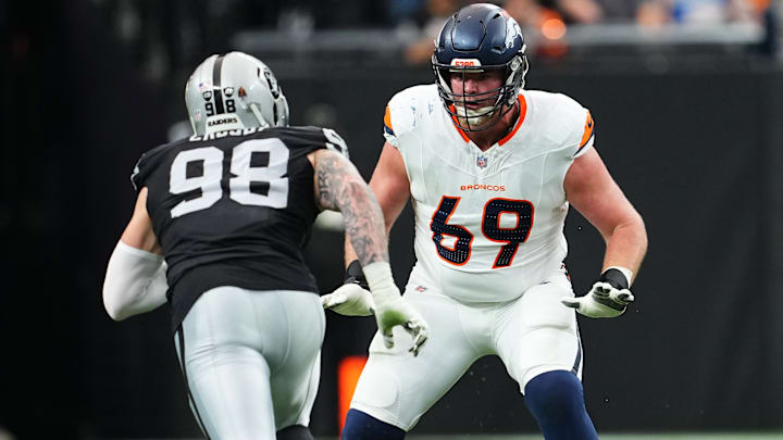 Denver Broncos v Las Vegas Raiders - NFL 2025