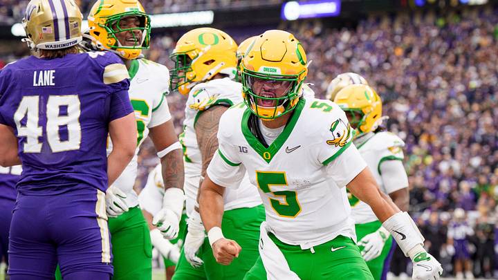 Oregon quarterback Dante Moore. Oregon quarterback Dante Moore.