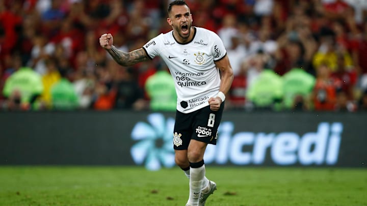 Ídolo do Corinthians, Renato Augusto anuncia aposentadoria Ídolo do Corinthians, Renato Augusto anuncia aposentadoria