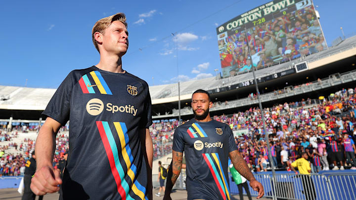 El Barça se plantea una salida en forma de cesión para desatascar la situación con el holandés