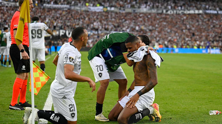 Junior Santos se emocionou ao marcar na Argentina Junior Santos se emocionou ao marcar na Argentina