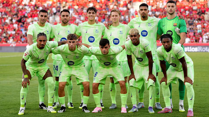 Barcelona take on Valencia looking to bounce back from a draw last time out.