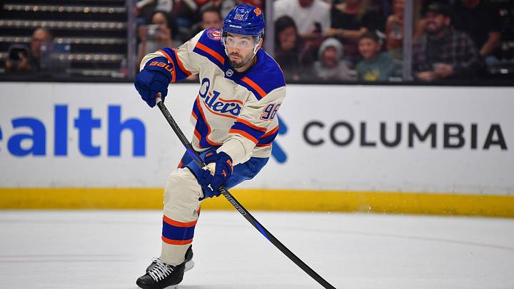 Oct 7, 2026; Anaheim, California, USA; Edmonton Oilers defenseman Jake Walman (96) mvoes the puck against the Anaheim Ducks during the first period at Honda Center. Mandatory Credit: Gary A. Vasquez-Imagn Images Oct 7, 2026; Anaheim, California, USA; Edmonton Oilers defenseman Jake Walman (96) mvoes the puck against the Anaheim Ducks during the first period at Honda Center. Mandatory Credit: Gary A. Vasquez-Imagn Images