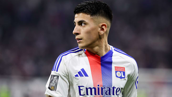 Thaigo Almada tem futuro incerto no Lyon