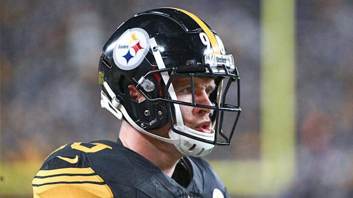 Oct 28, 2024; Pittsburgh, Pennsylvania, USA; Pittsburgh Steelers linebacker T.J. Watt (90) watches the action against the New York Giants during the first quarter at Acrisure Stadium. Mandatory Credit: Barry Reeger-Imagn Images