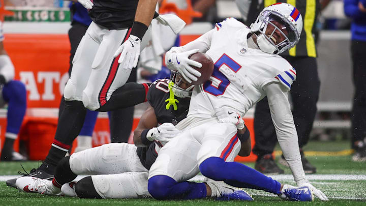 Oct 13, 2025; Atlanta, Georgia, USA; Buffalo Bills wide receiver Josh Palmer (5) is tackled by. Atlanta Falcons cornerback Dee Alford (20) Oct 13, 2025; Atlanta, Georgia, USA; Buffalo Bills wide receiver Josh Palmer (5) is tackled by. Atlanta Falcons cornerback Dee Alford (20)