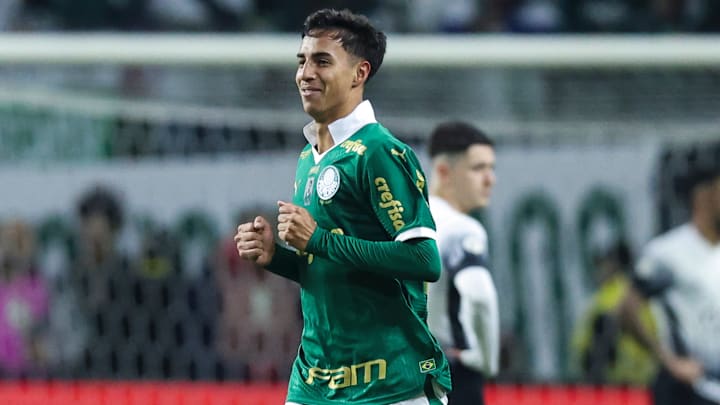 Vitor Reis já fez gol em clássico diante do Corinthians neste ano