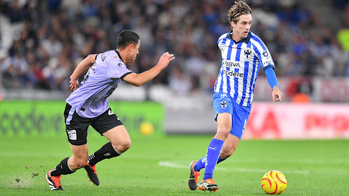 Jordi Cortizo (right) and Monterrey remain at the top of the Liga MX standings after defeating Mazatlán FC 2-1 on Sunday night.