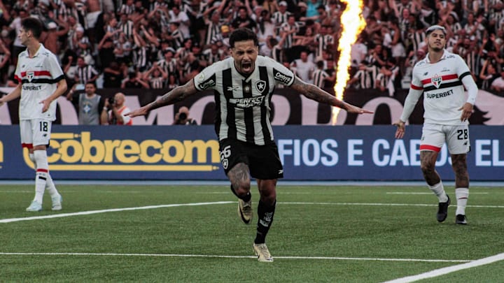 Gregore garantiu a vitória do Botafogo