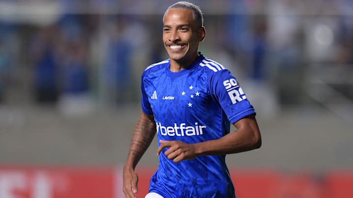 Matheus Pereira encaminha renovação contratual com o Cruzeiro Matheus Pereira encaminha renovação contratual com o Cruzeiro