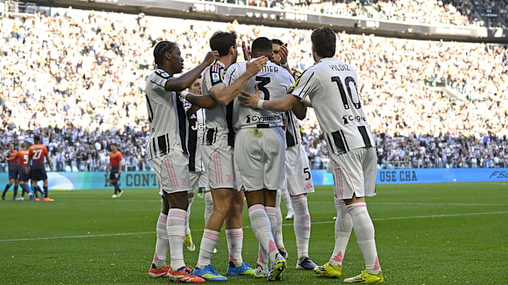 Juventus FC v Genoa CFC - Serie A